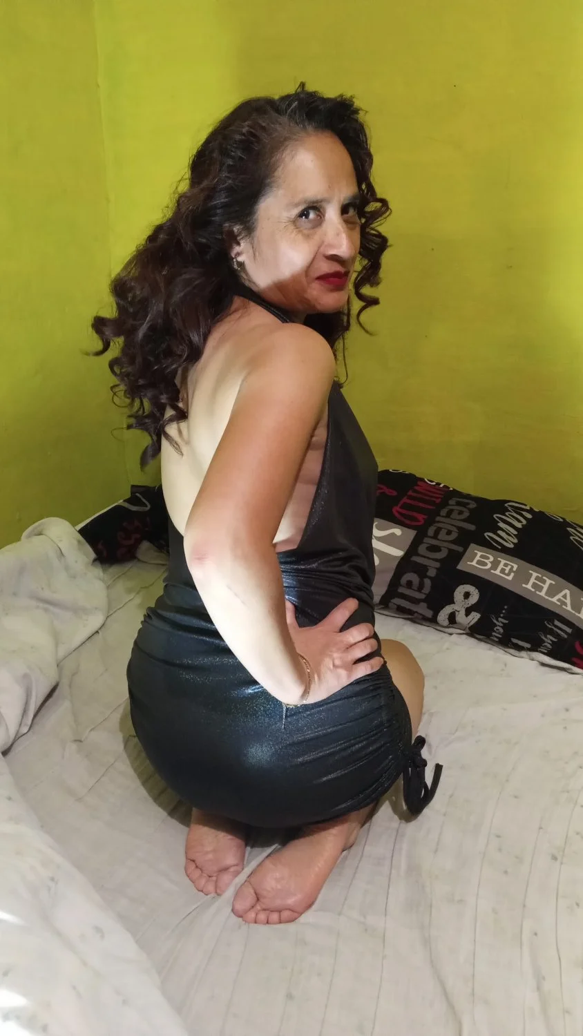 Esperando ansiosa tu llegada para llenes de lechita mi dulce y húmeda puchita. 💦💦🥠 image 2