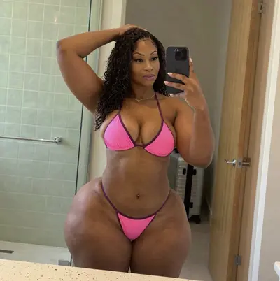 Front or back? 😻🍑 cover image