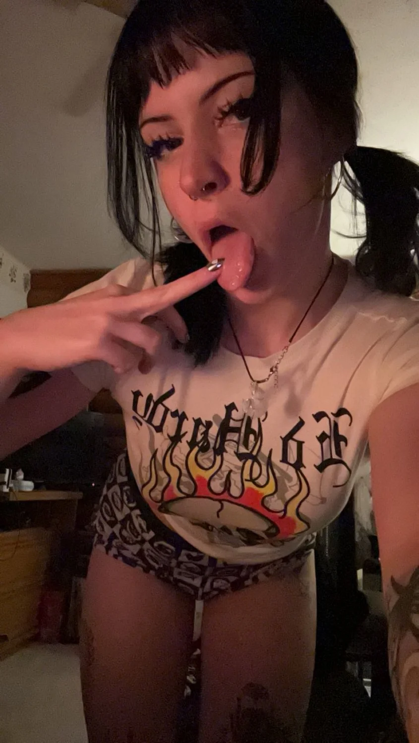 Emo Super Bop Jane From Virginia image 8