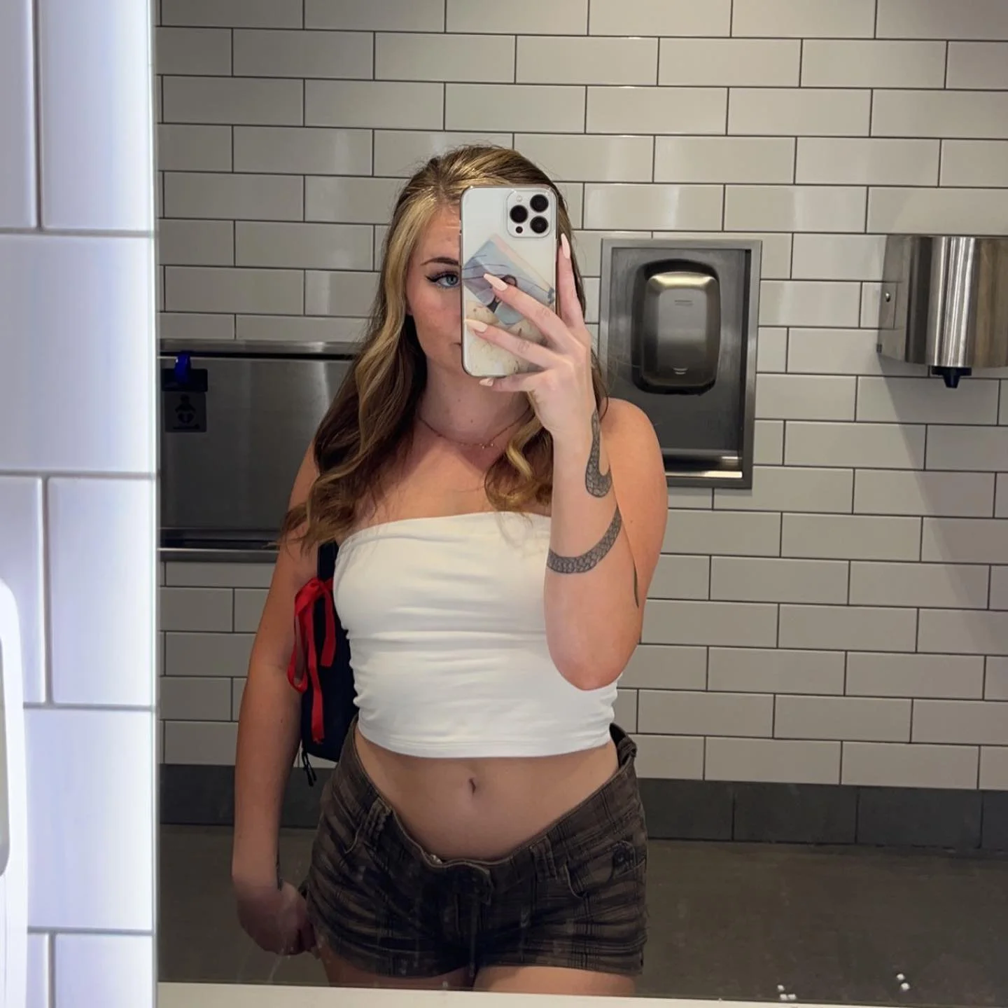 Sexy thicc petite teen Mikayla image 12