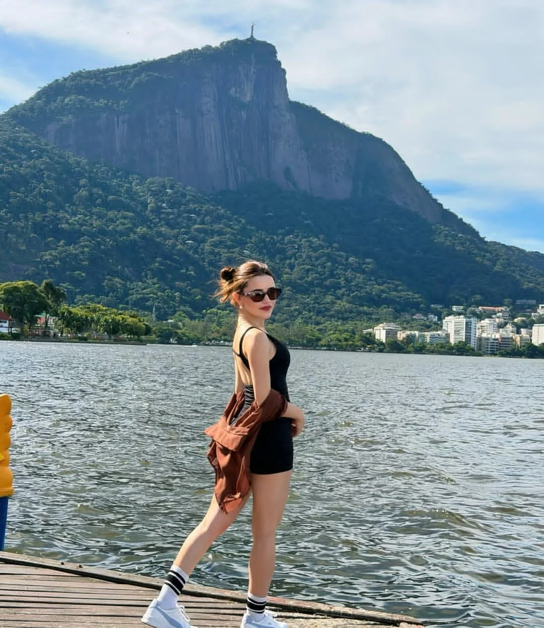 Leti a beleza novinha...Leticia Pedro essa muito gostosa !!! image 2
