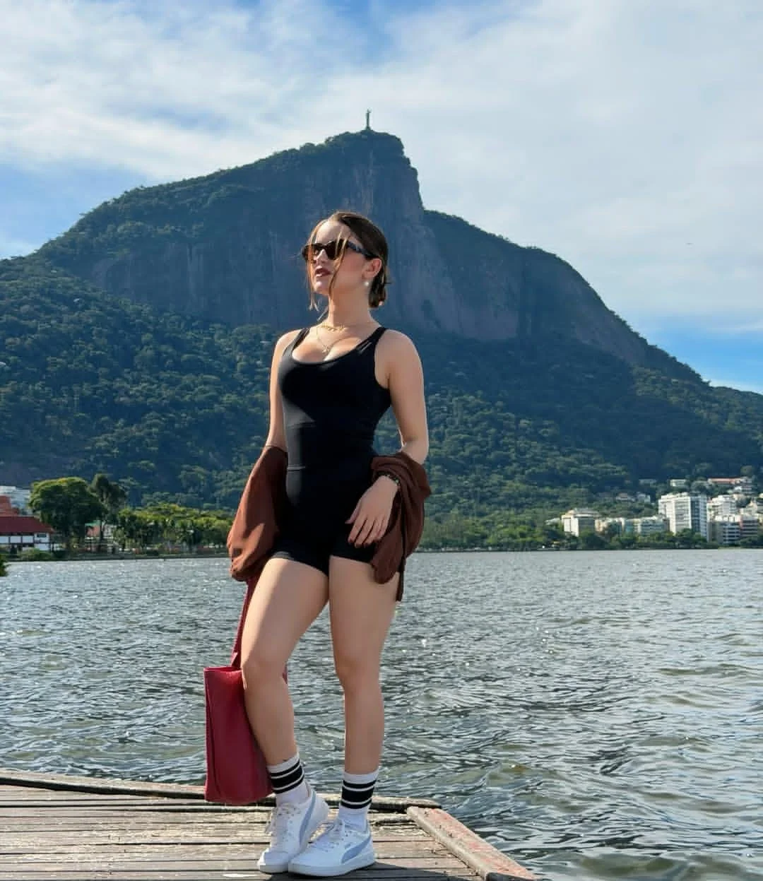 Leti a beleza novinha...Leticia Pedro essa muito gostosa !!! image 3