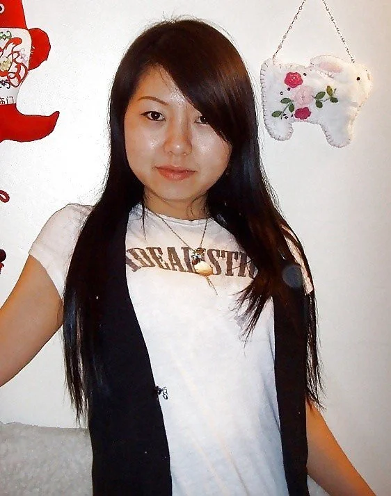 Chinese amateur milf 44 image 5