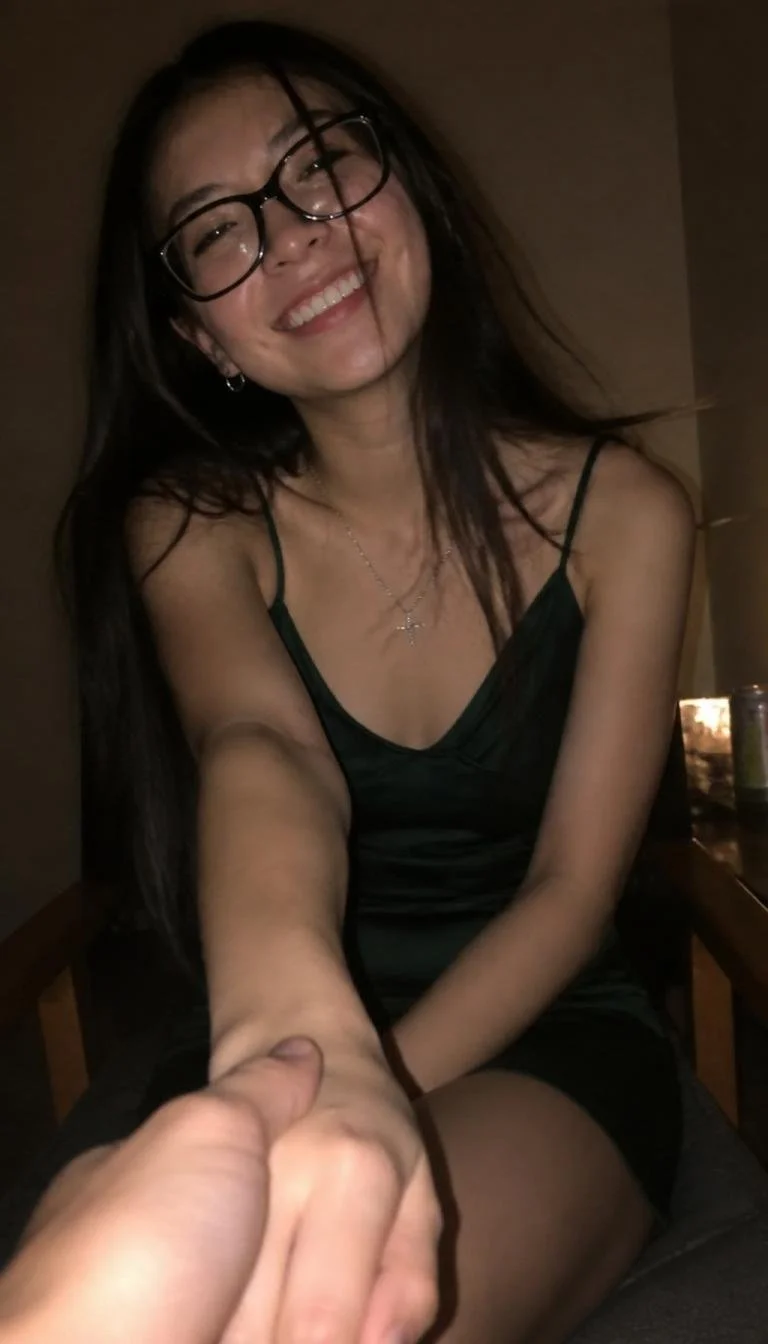 Me cojo a la hermana de mi mejor amigo main image