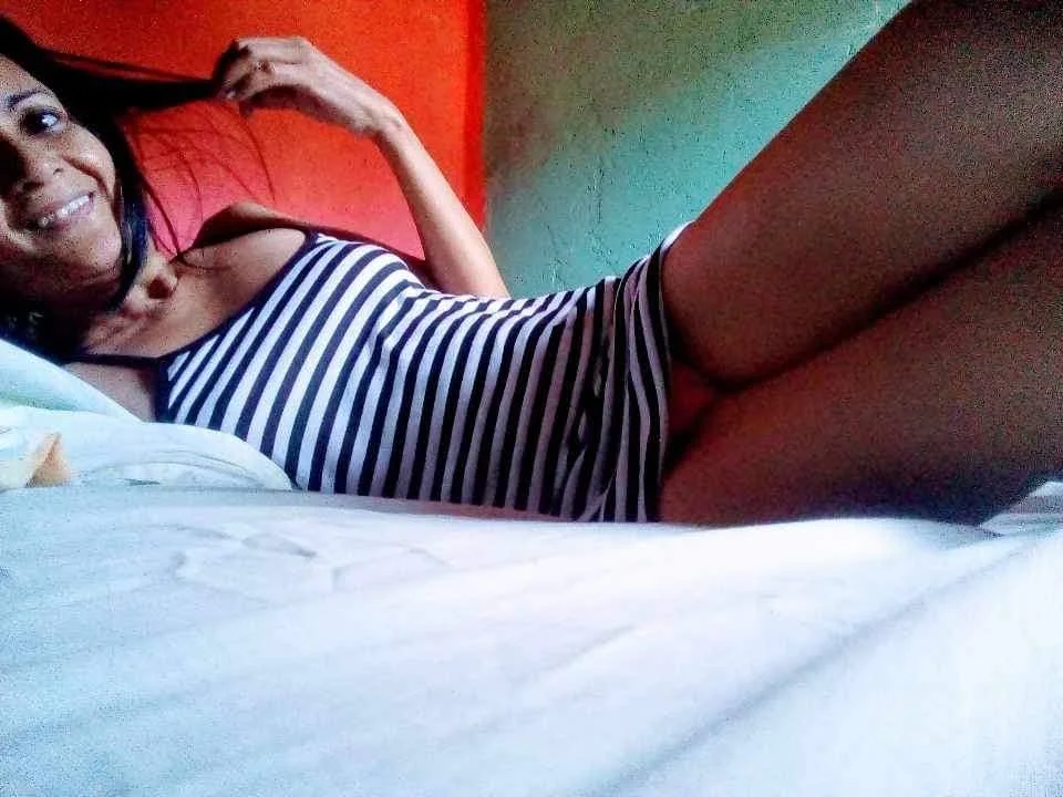 Divina maestra madura venezolana image 10