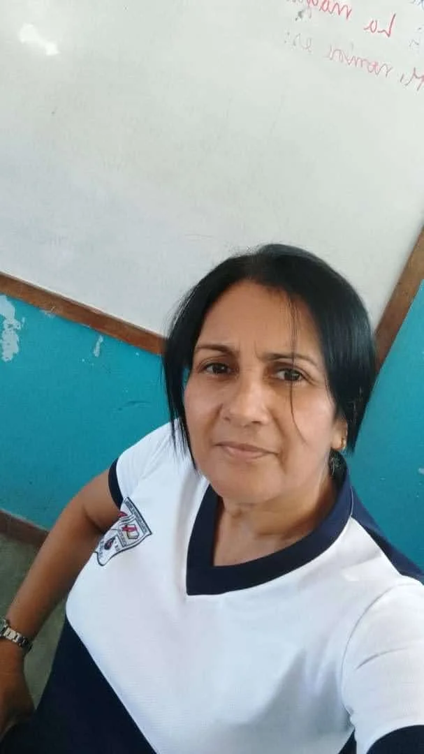 Divina maestra madura venezolana image 2
