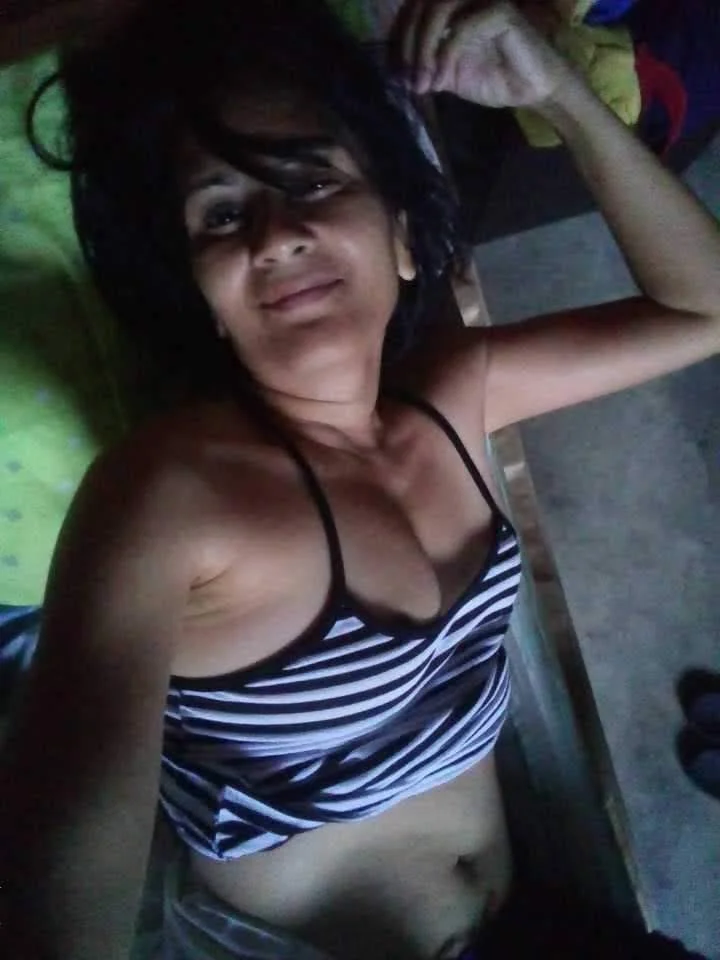 Divina maestra madura venezolana image 6