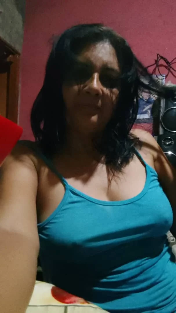 Divina maestra madura venezolana image 7