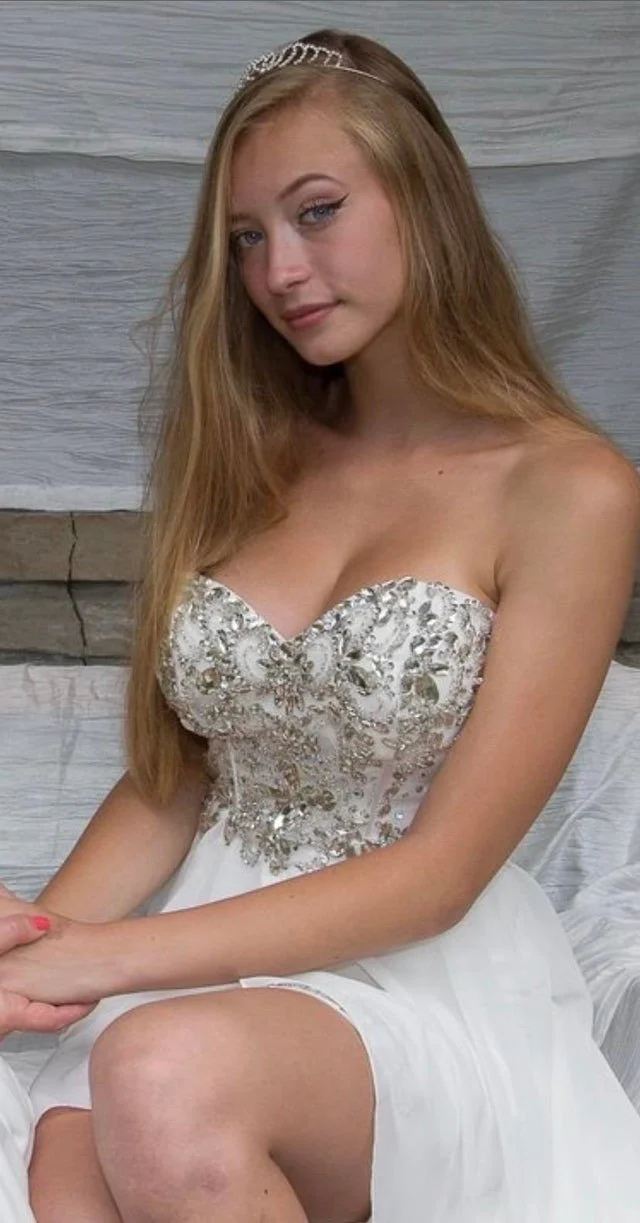 (pics & nudes) Sophia Diamond, ready for cum tributes! image 23