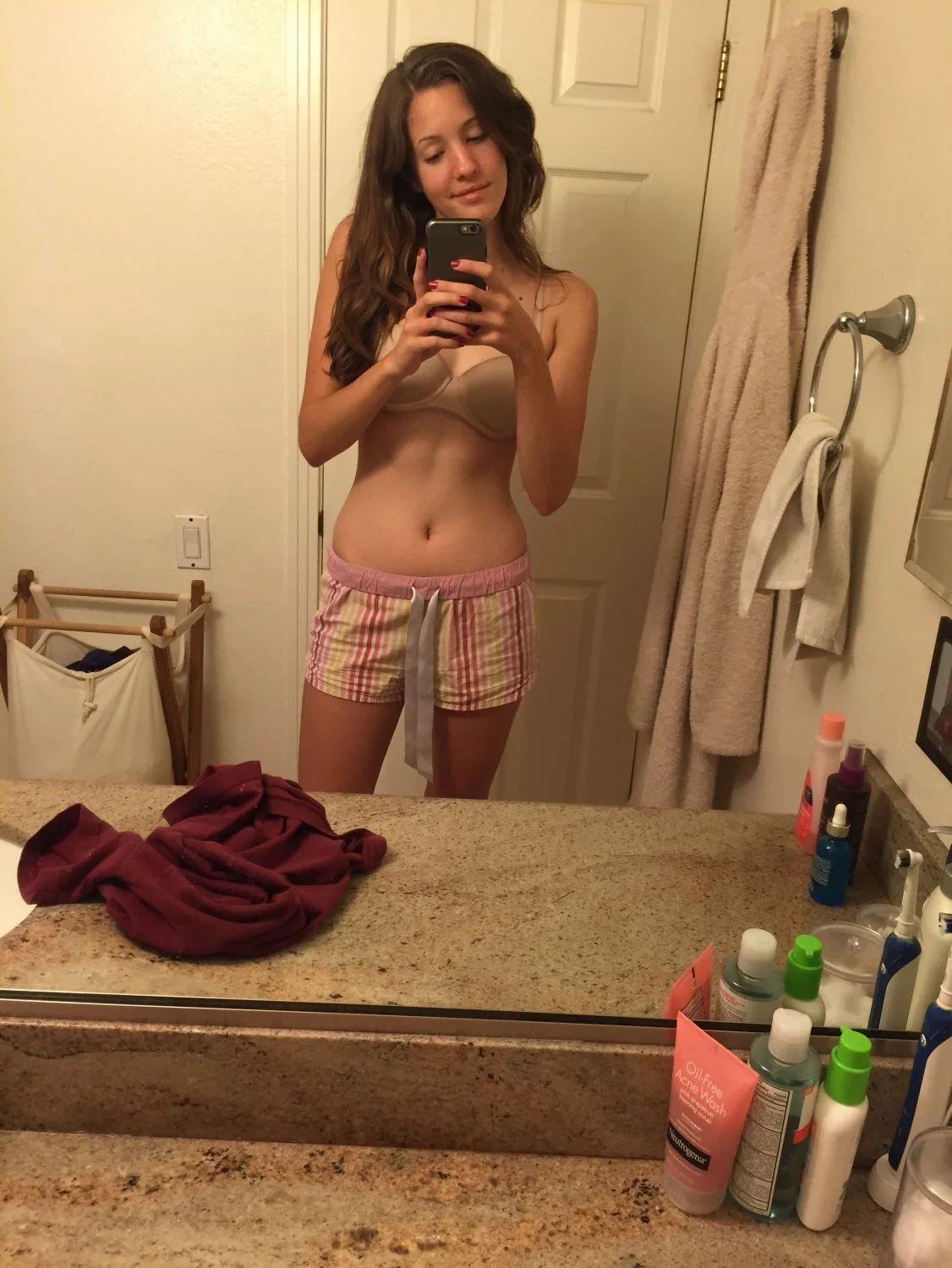 Alex's sexy gf selfies image 8
