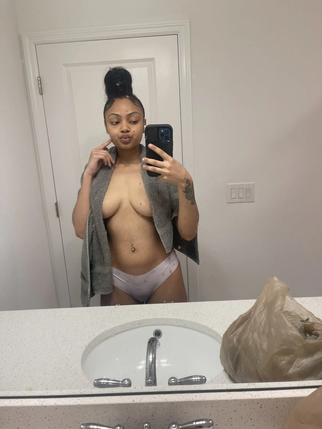 Mani Bands 👅🍑 image 2