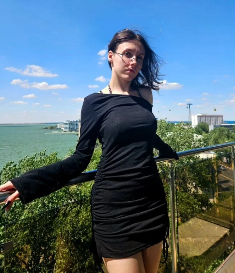 Tight nerdy slut image 7