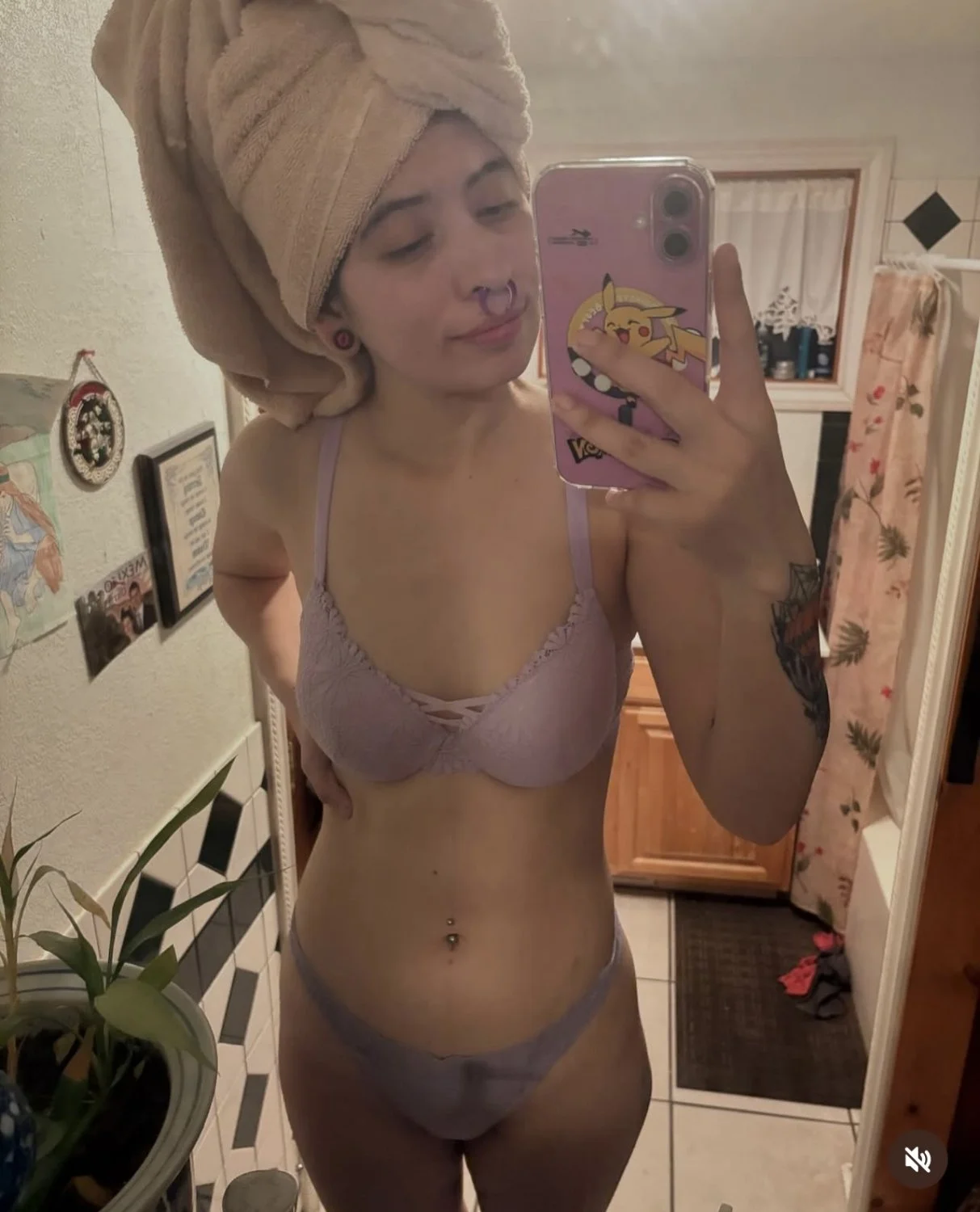 Latina image 6
