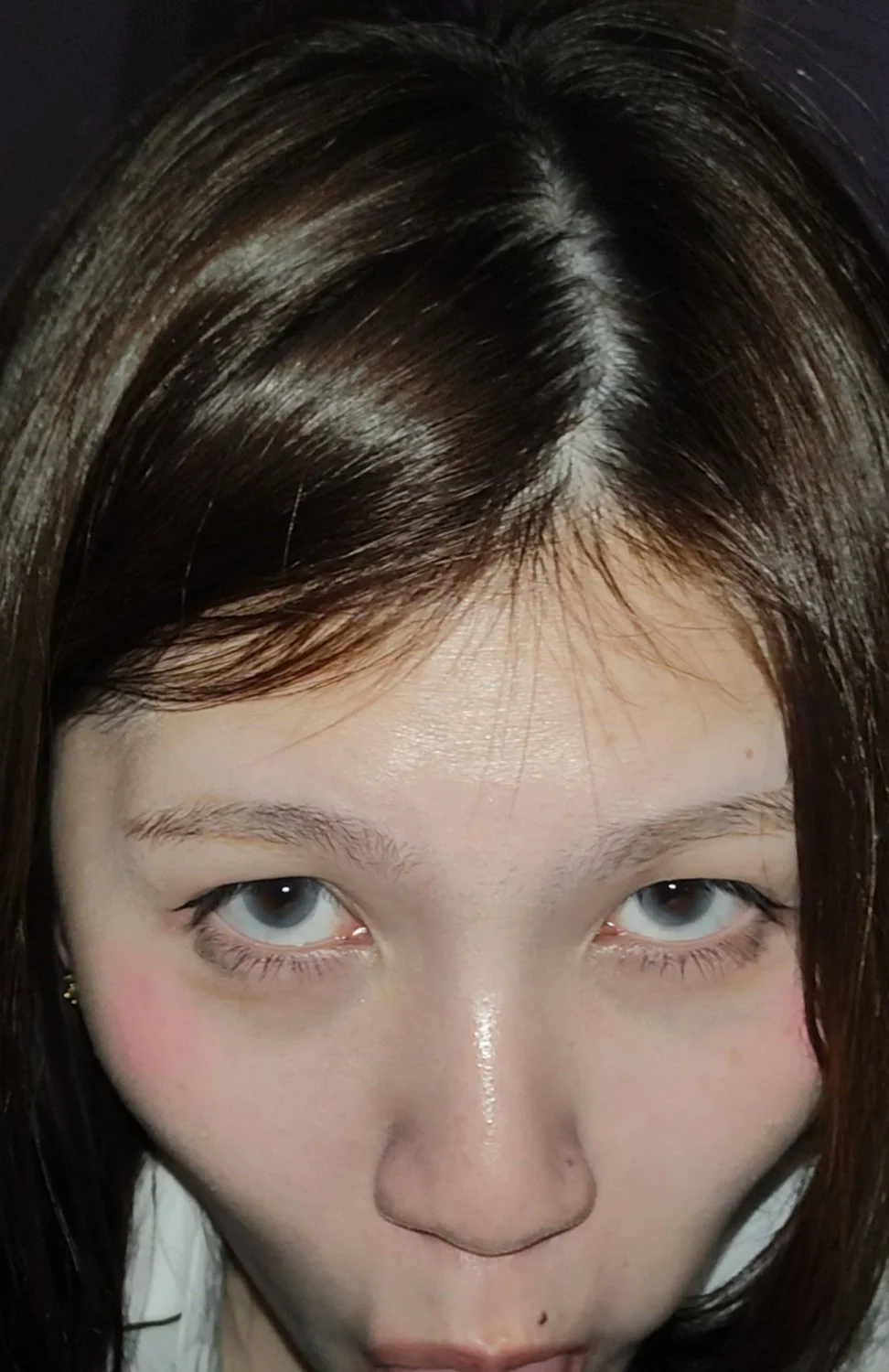 What do you think she's doing ? 🤤 main image