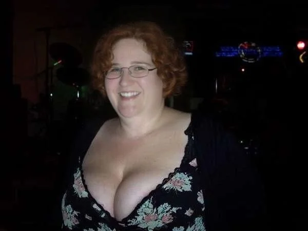 British bbw from Wiltshire image 2