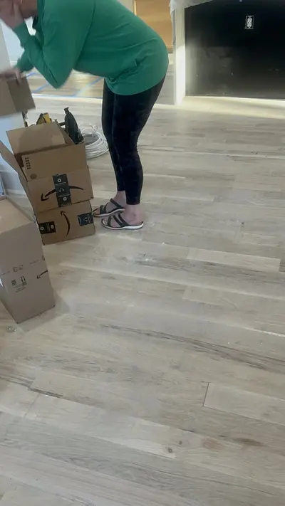 Hermosa 😍 Linsy tiene una culo rico 🤤🤤🦶🏻👣 cover image