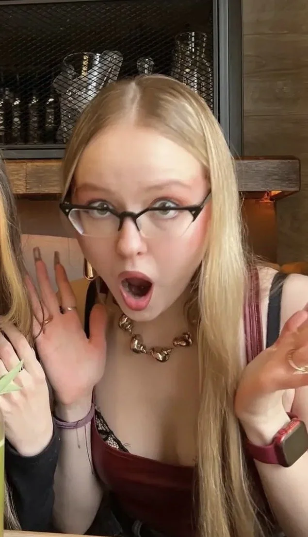 Sexy feet of blonde slut image 2