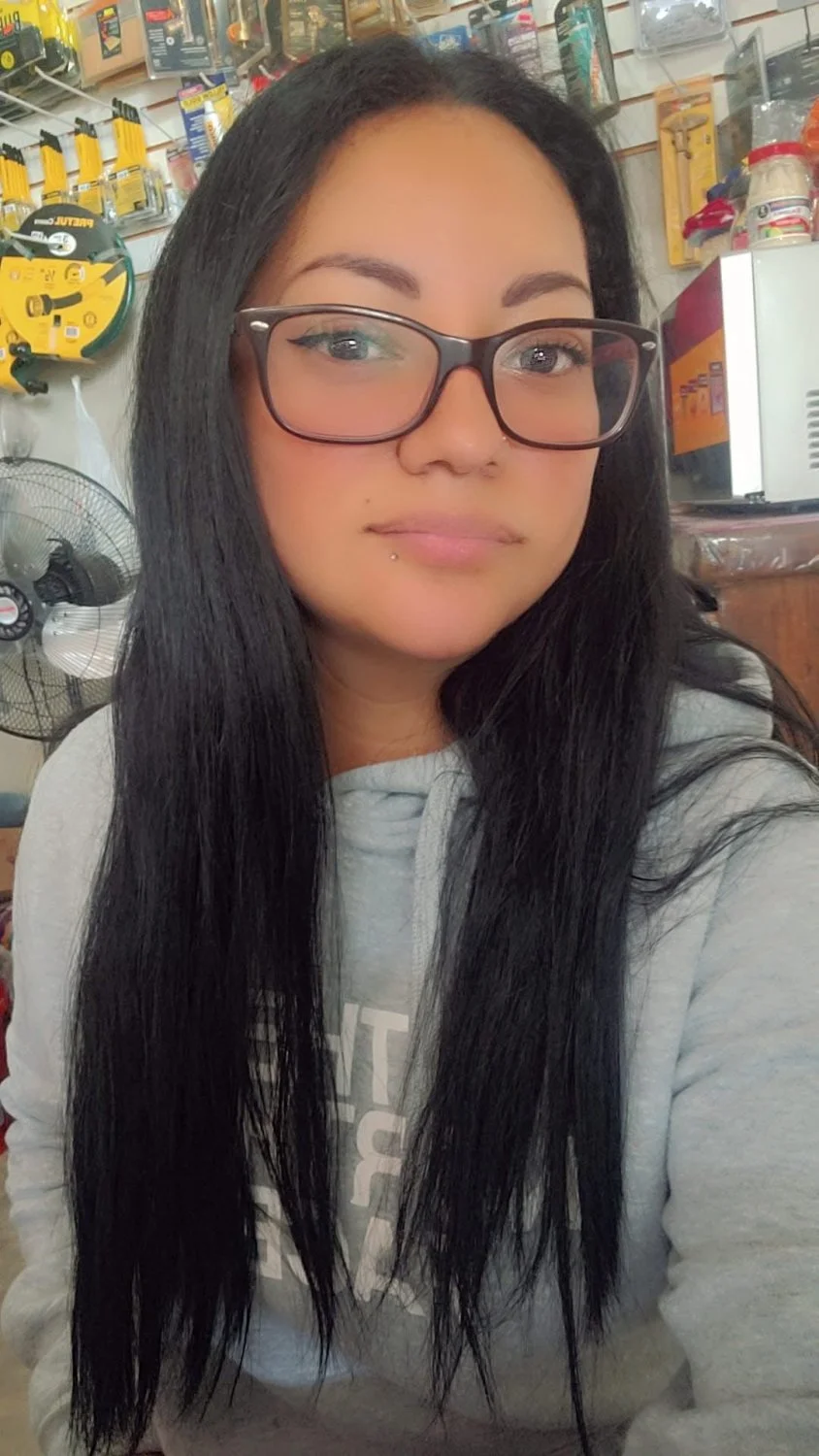 Would love to cum on those glasses main image
