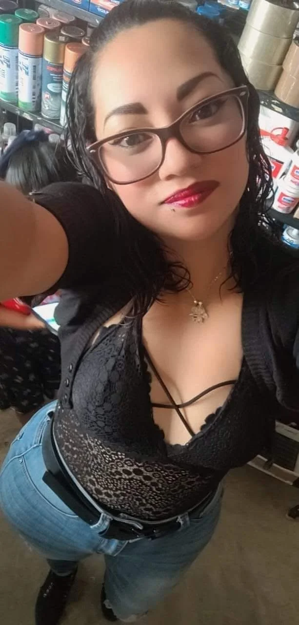 Would love to cum on those glasses image 7