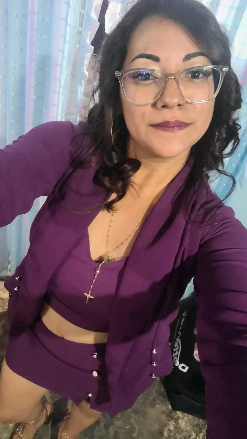 Would love to cum on those glasses image 9