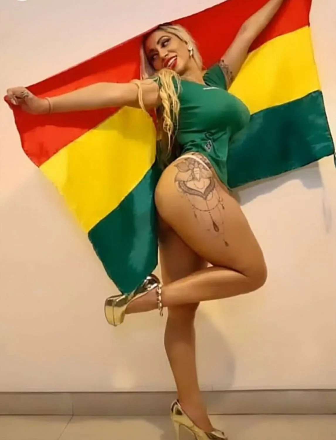 Mayra G 3 image 2