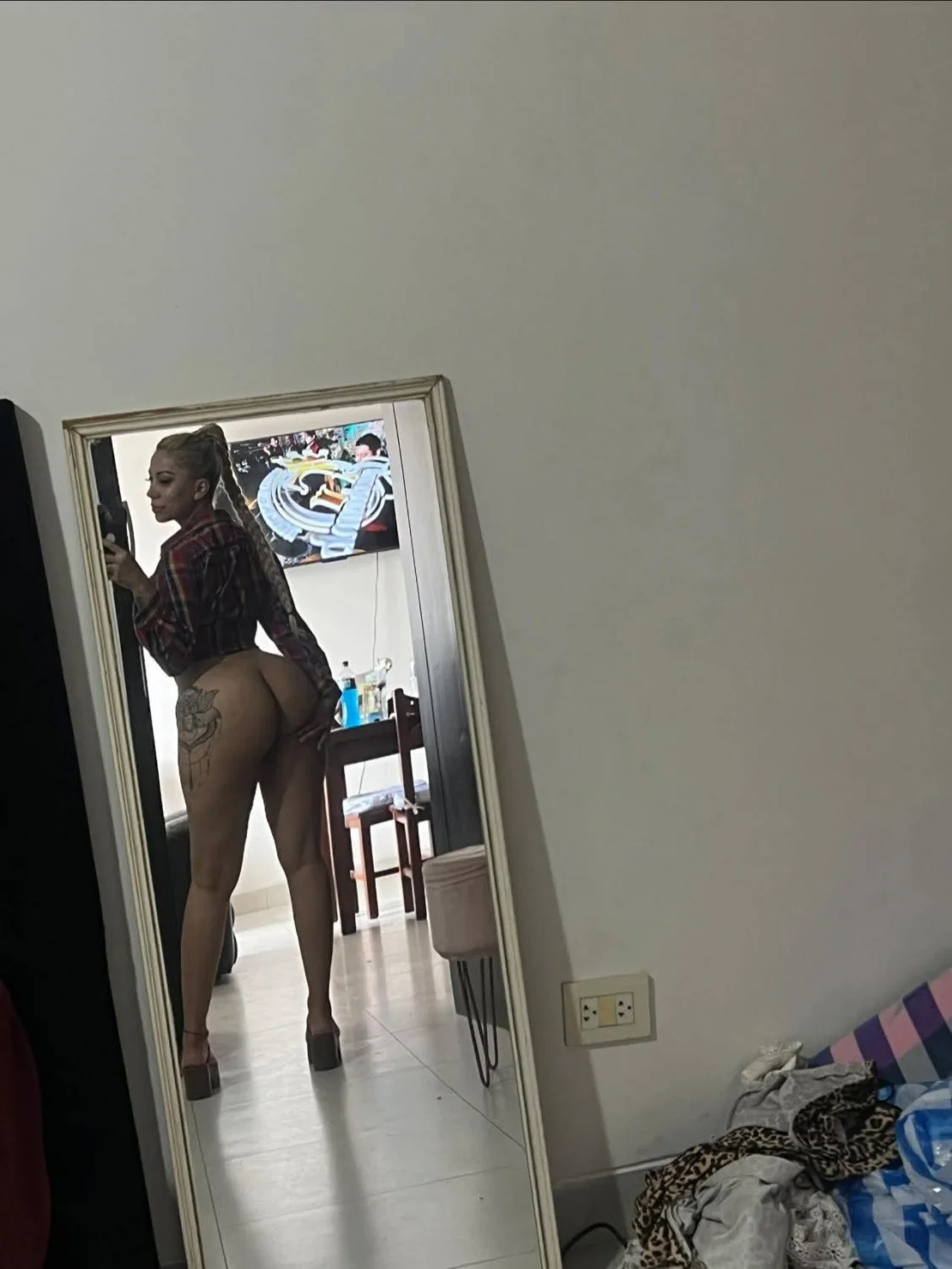 Mayra G 3 image 5
