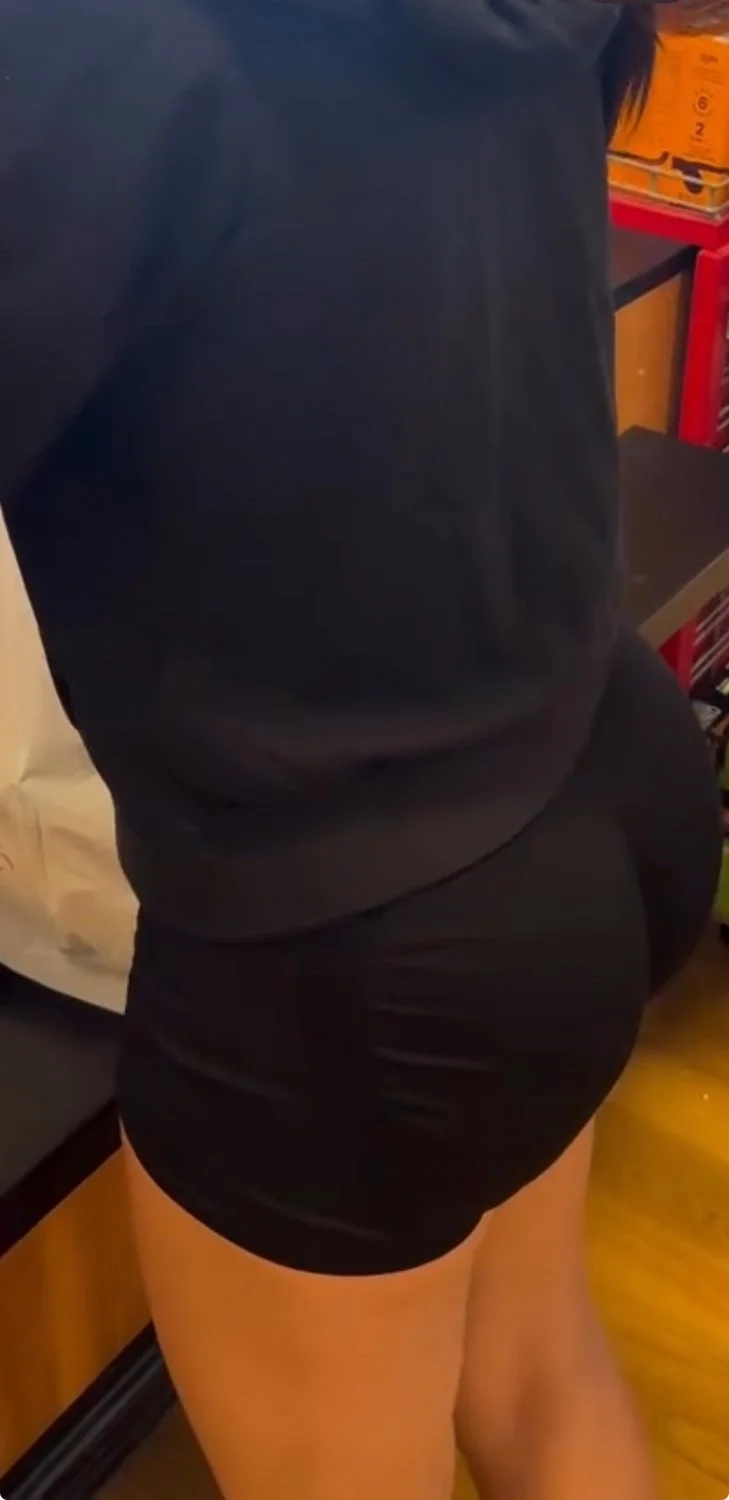 Fit teen ass in supermarket main image