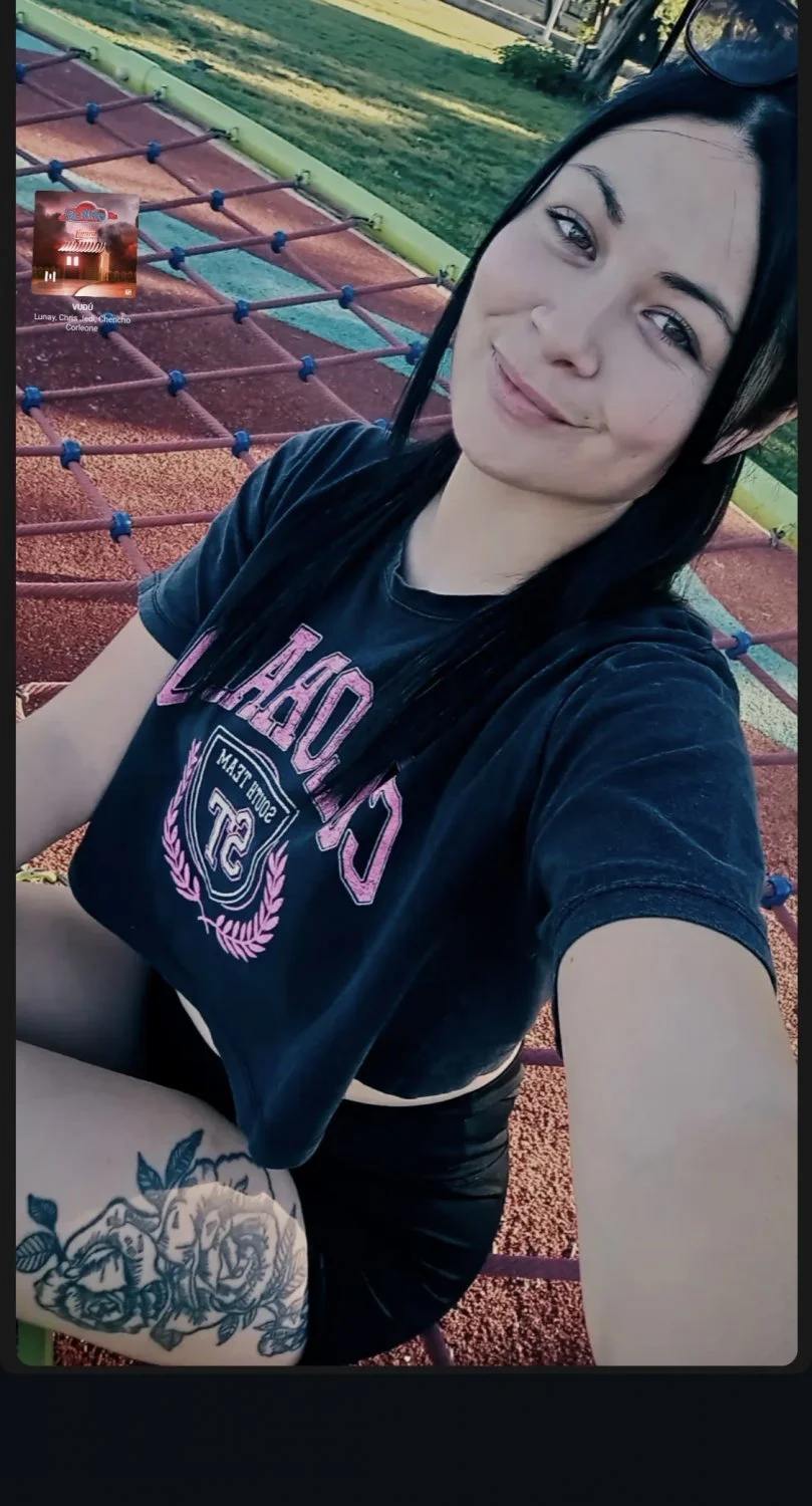 Nicoleña mendez agustina image 5
