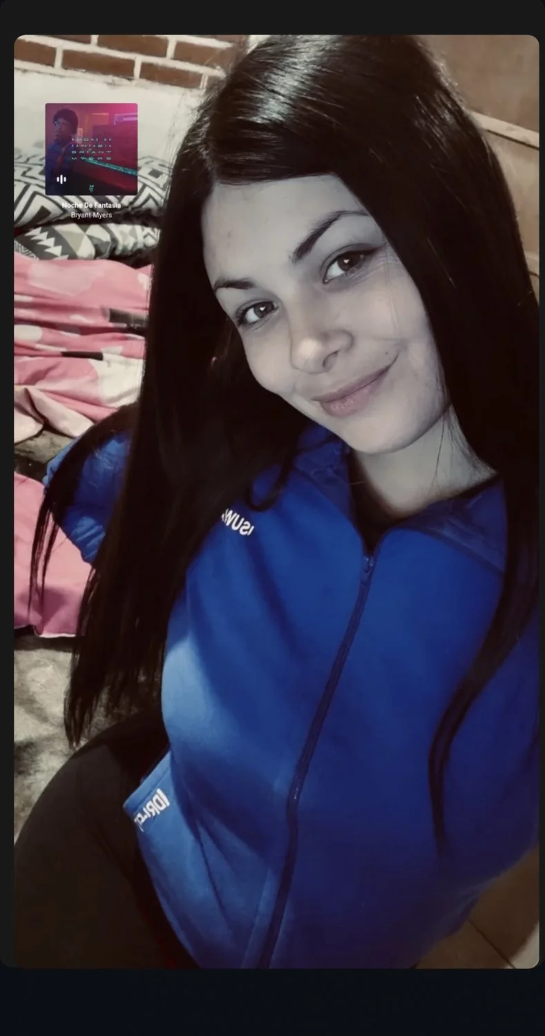 Nicoleña mendez agustina image 7