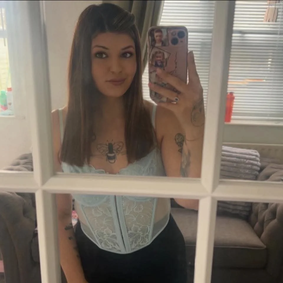 Demi webslut main image