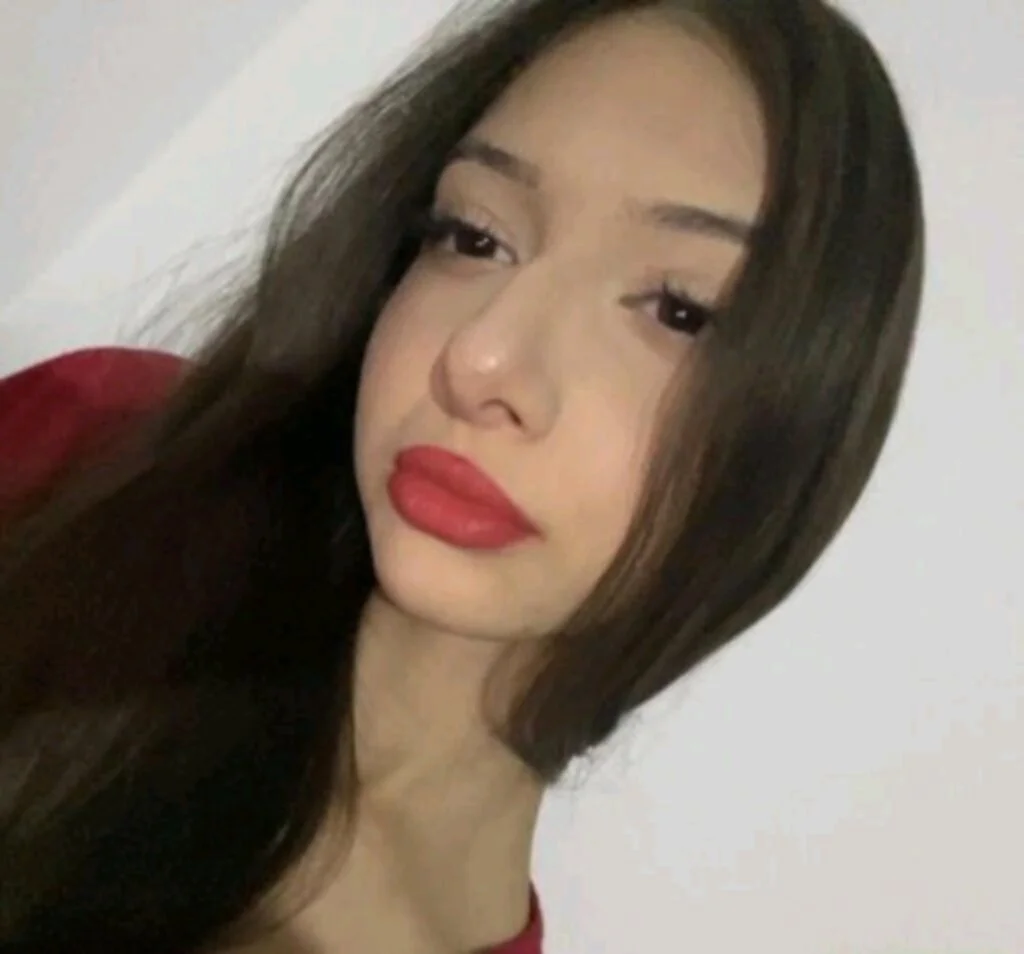 Exposing Webslut Bianca image 28