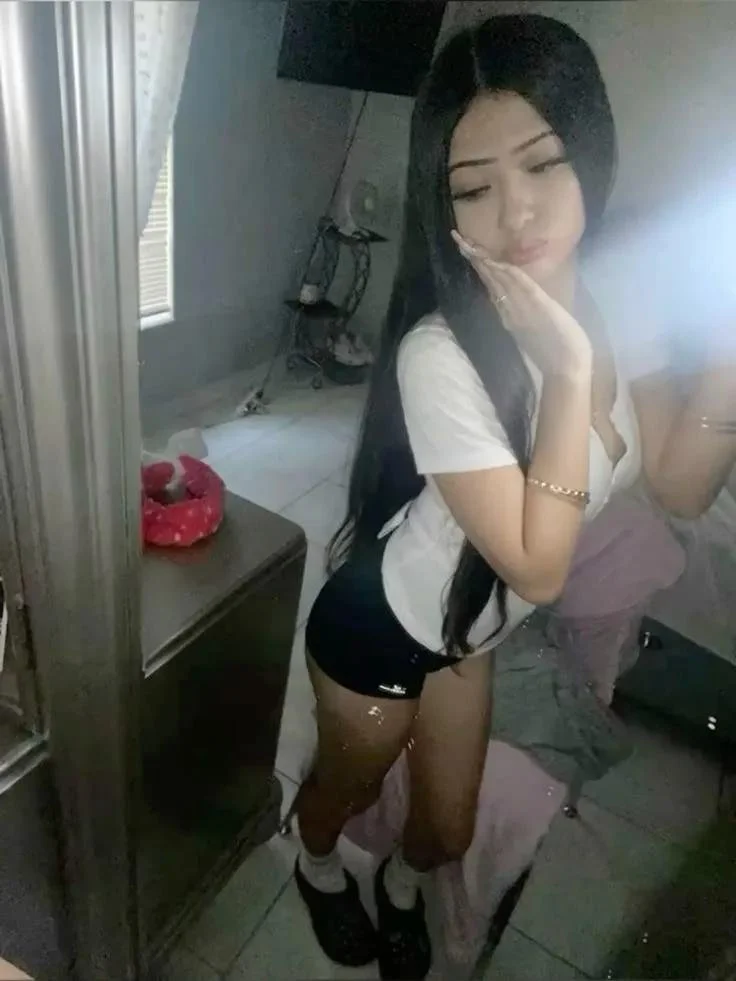 Latina baddie leaked image 4