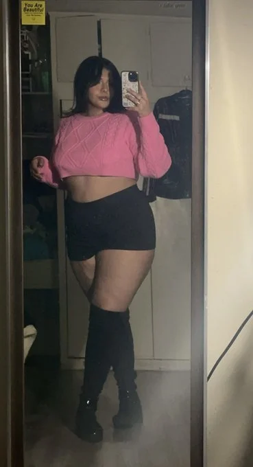 Chubby latina image 2