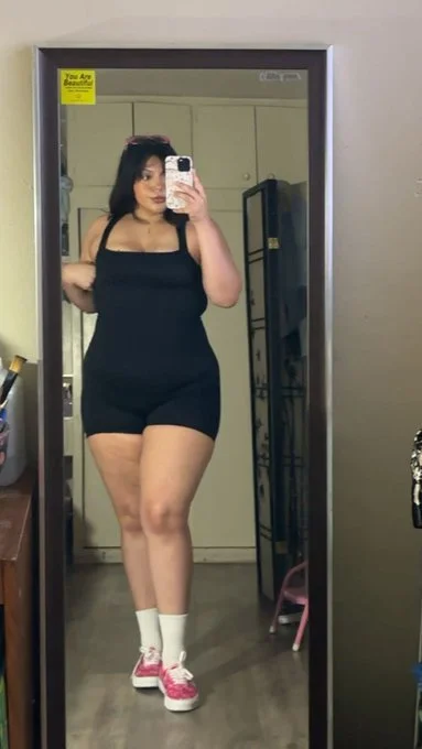 Chubby latina image 5