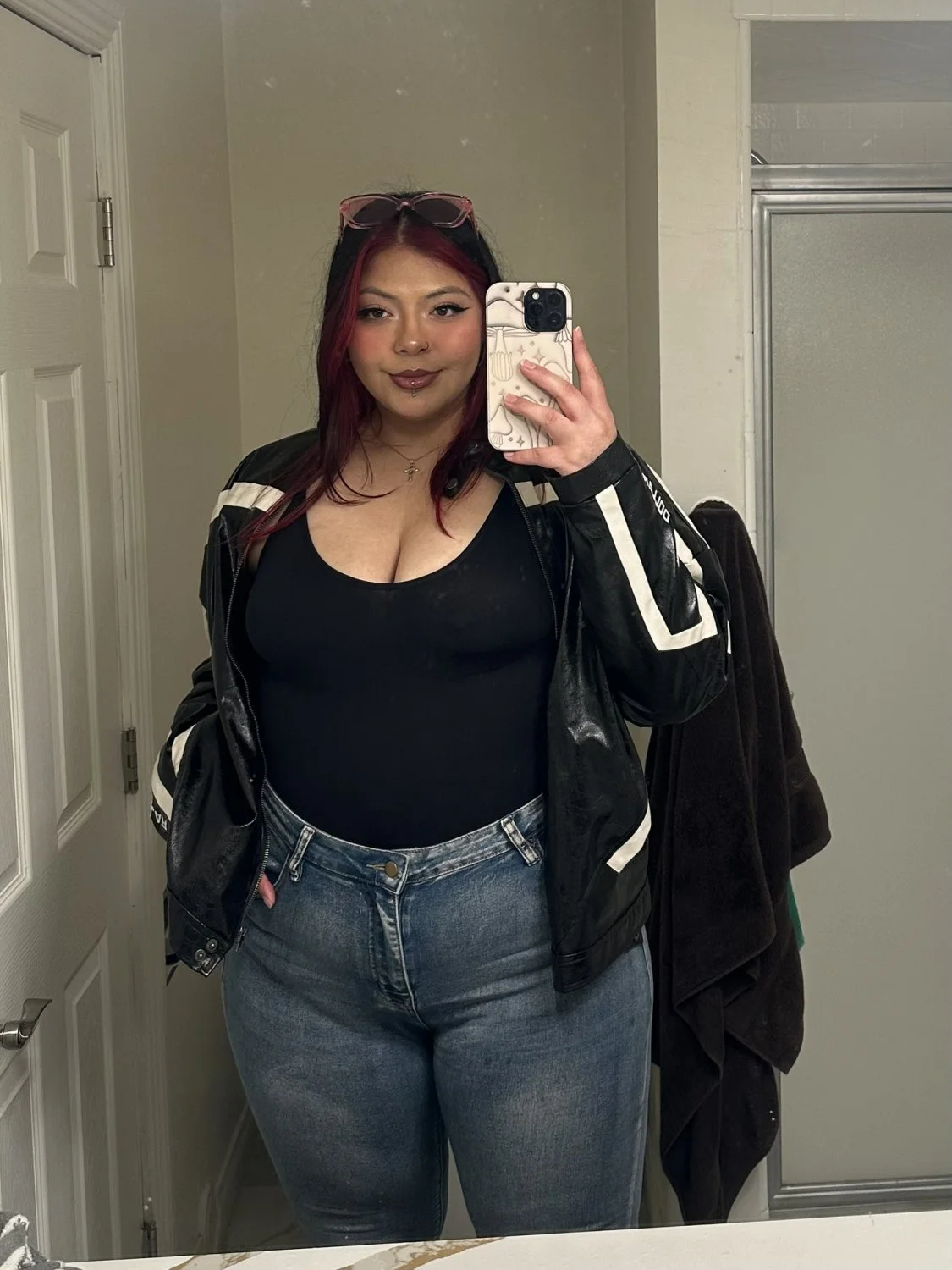 Chubby latina image 7