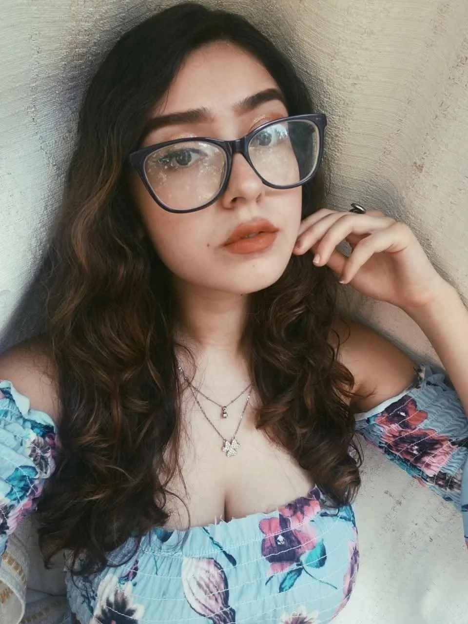 Rica tetona main image