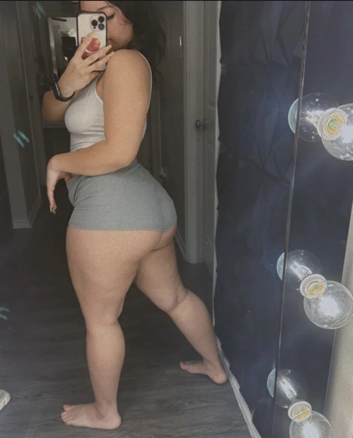 la nalgona😈🤤 image 4