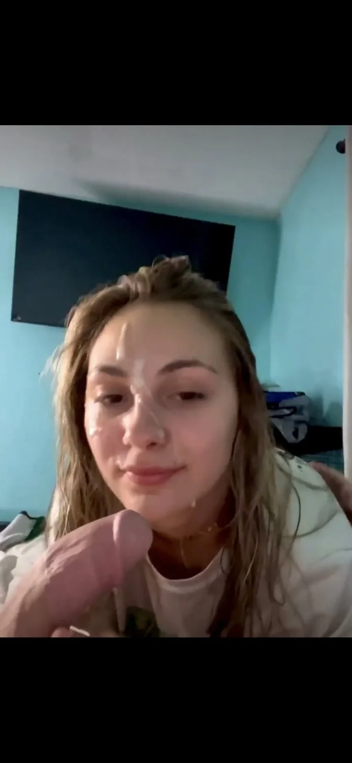 Slut amateur GF sucks after facial main image