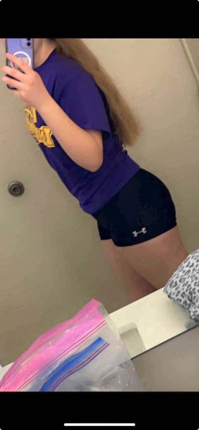 Cheerleader Latina gets fucked by step bro image 3
