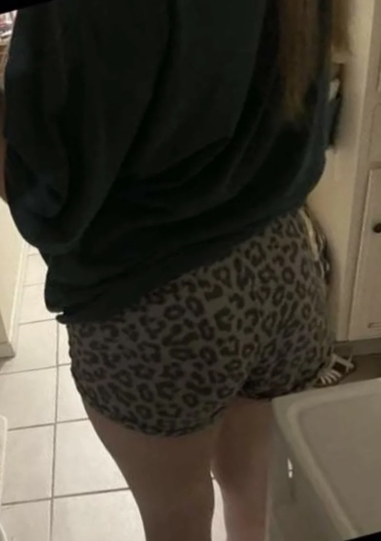 Cheerleader Latina gets fucked by step bro image 8