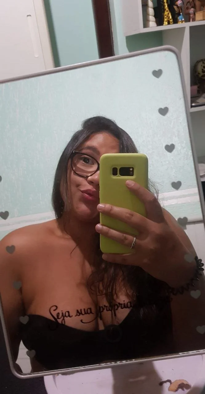 Gordinha perfeita e exibida - real vazados main image