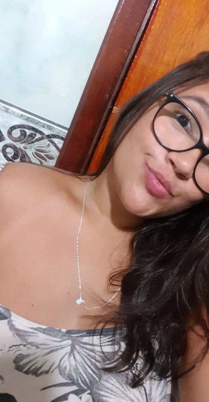 Gordinha perfeita e exibida - real vazados image 39