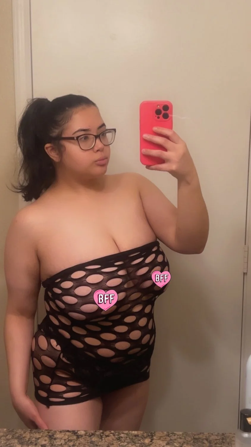 Latina image 2