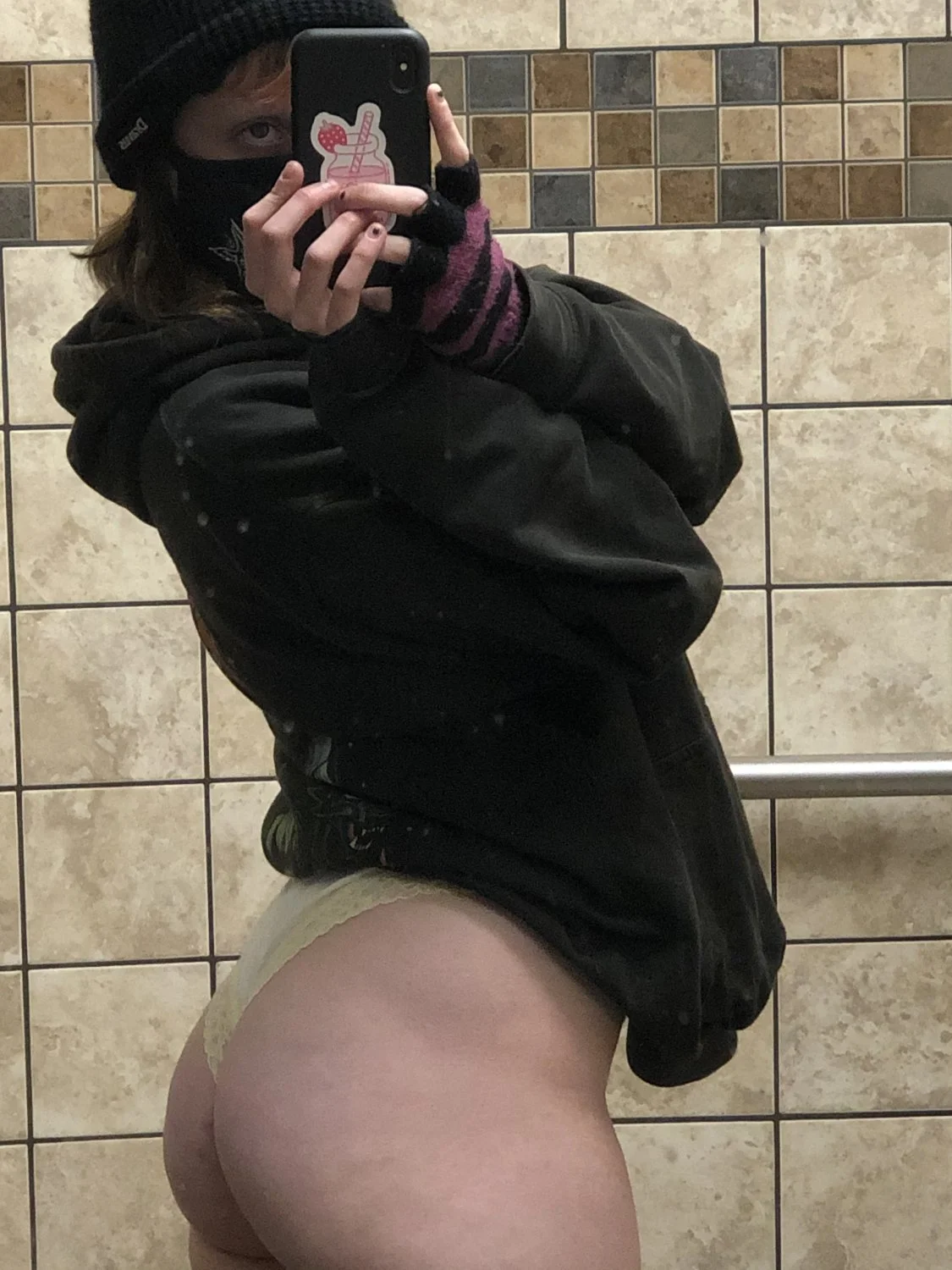 Reupload emo slut my eyes only stolen part 1 image 14