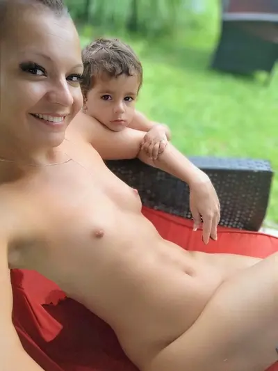 Mom young... 🥰 cover image