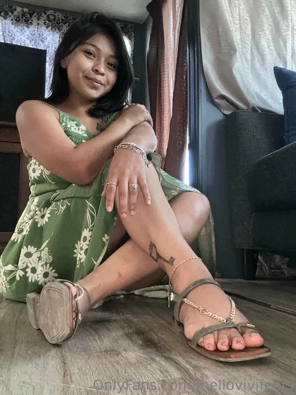 Ihellovivifeets Onlyfans image 6