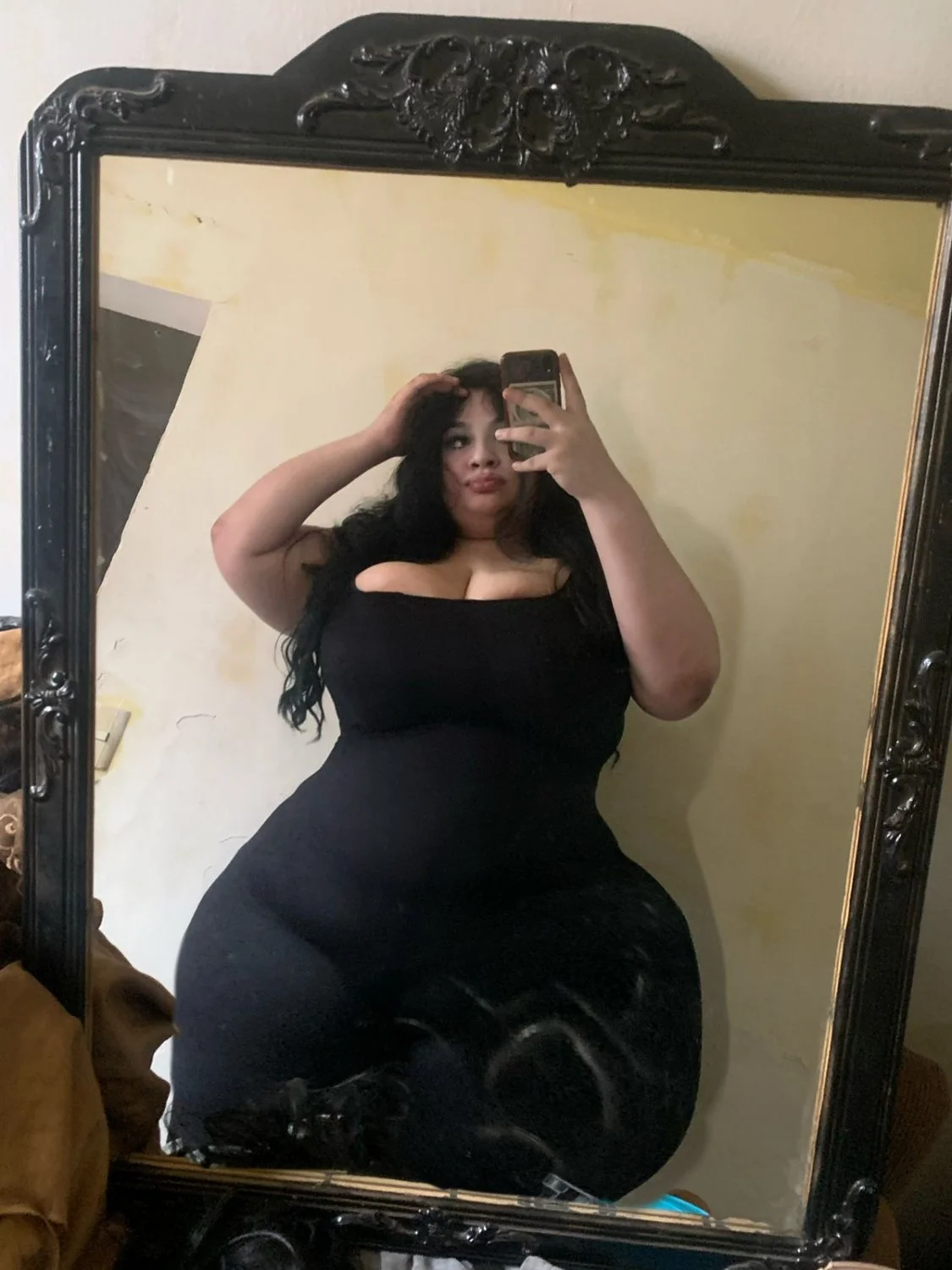 thickest bitch in the wrld image 18