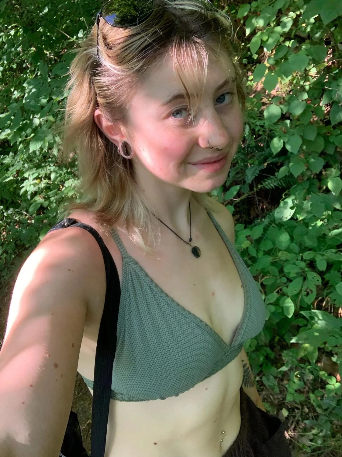 20 year old snap slut image 8