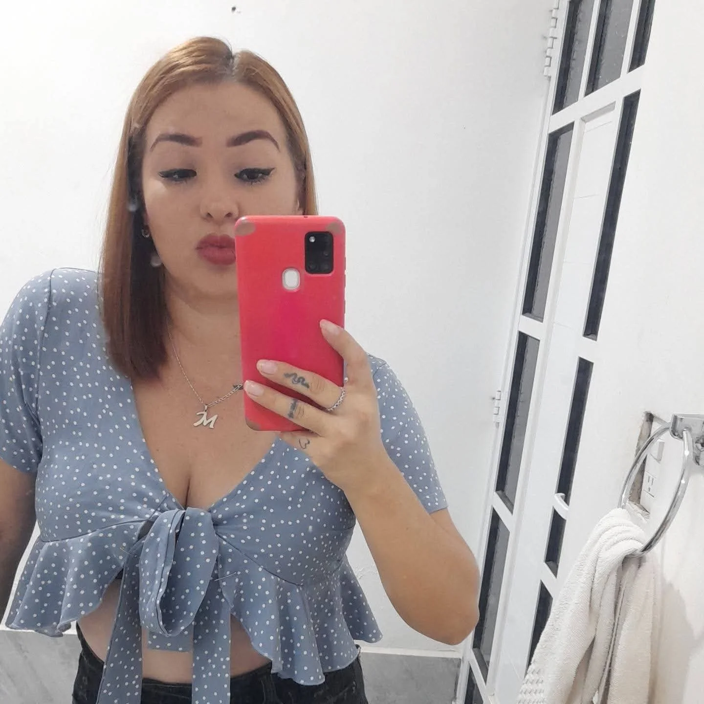 otra amiga de mi mamá que próximamente me voy a coger, quieren que la grabe a la perra? image 3