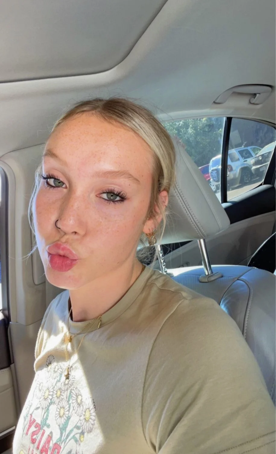 Stunning VSCO slut Alyssa image 29